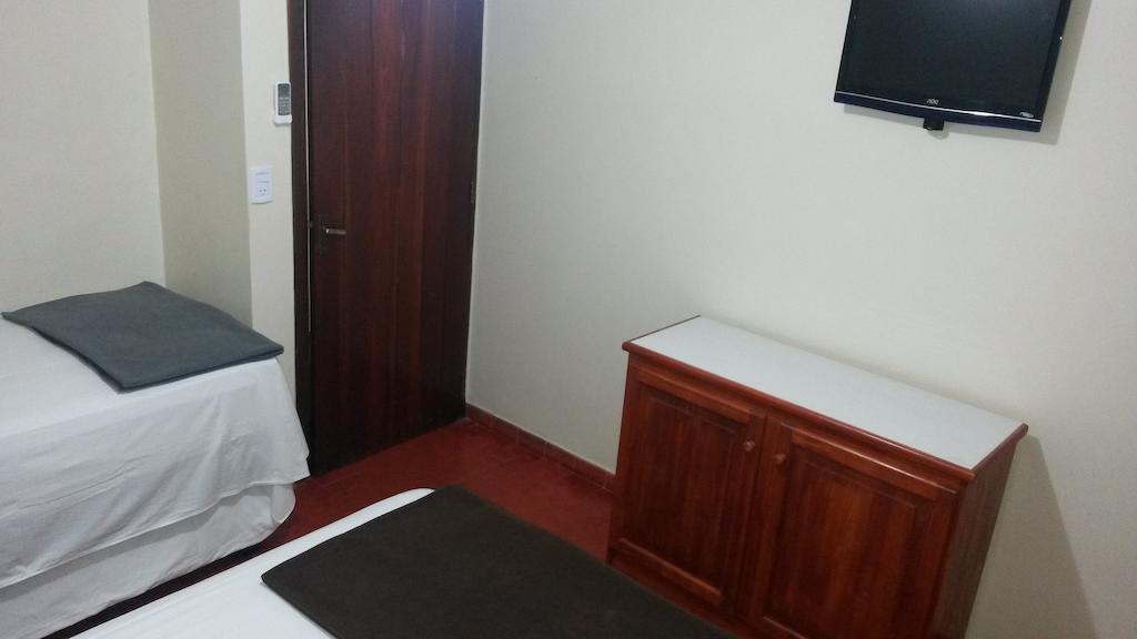 Alecrin Apart Puerto Iguazú Exterior foto